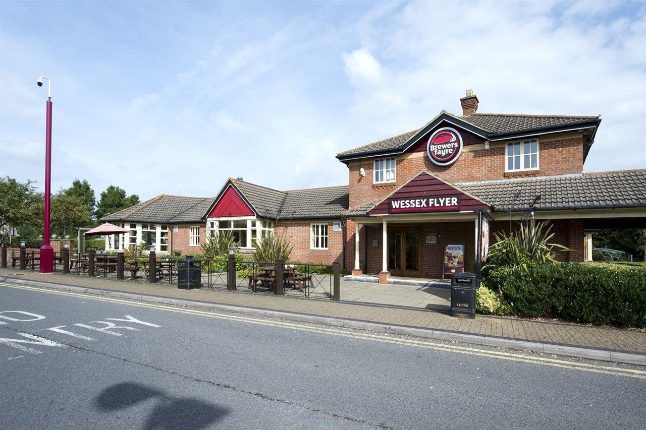Premier Inn Bristol South Eksteriør billede