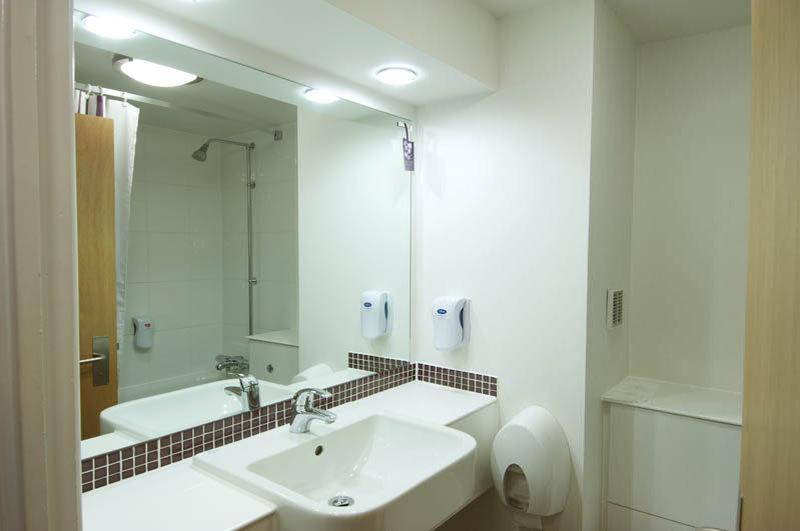 Premier Inn Bristol South Eksteriør billede